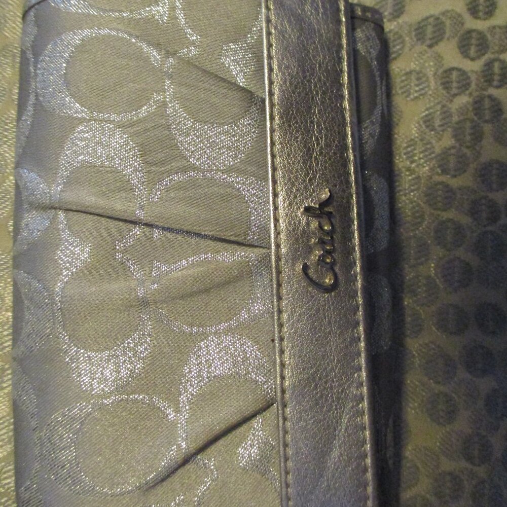 new with tags coach pebble  surface handbag and signature wallet - Picture 4 of 7